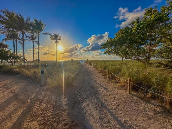 9801 Collins Ave 4Y, Bal Harbour FL 33154