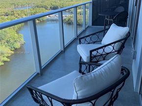 16385 Biscayne Blvd 1417, North Miami Beach FL 33160