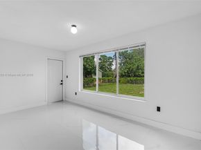 741 NW 175th Dr, Miami Gardens FL 33169