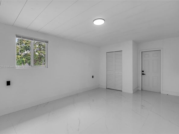 741 NW 175th Dr, Miami Gardens FL 33169