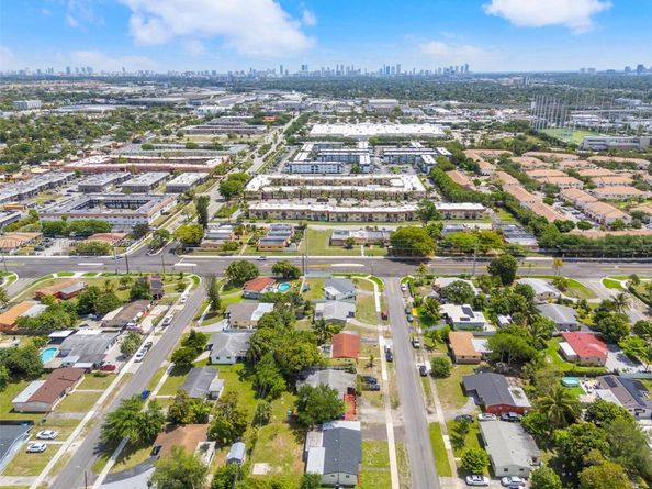 741 NW 175th Dr, Miami Gardens FL 33169