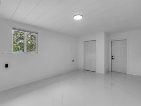 741 NW 175th Dr, Miami Gardens FL 33169