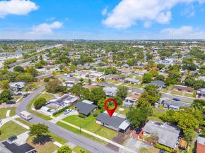 741 NW 175th Dr, Miami Gardens FL 33169