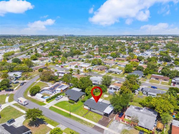 741 NW 175th Dr, Miami Gardens FL 33169