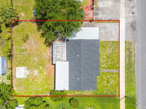 741 NW 175th Dr, Miami Gardens FL 33169