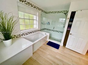 155 Granada Ave, Weston FL 33326