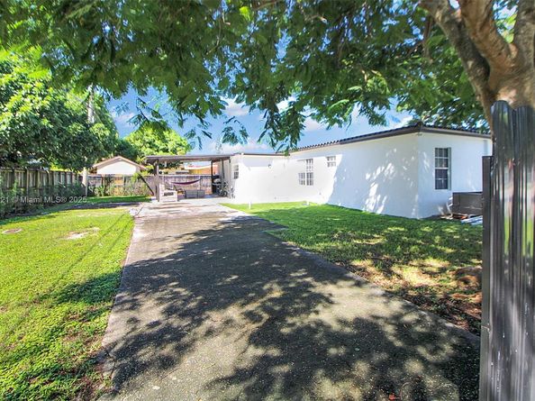 8000 SW 36th St, Miami FL 33155