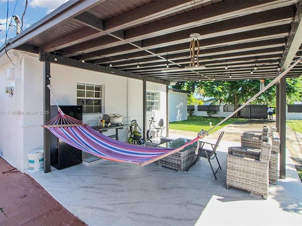 8000 SW 36th St, Miami FL 33155