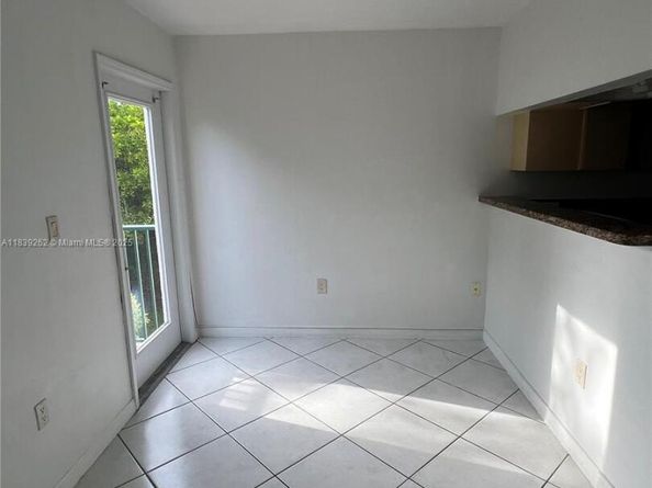 12645 SW 91st St 202, Miami FL 33186