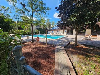 8429 Forest Hills Dr