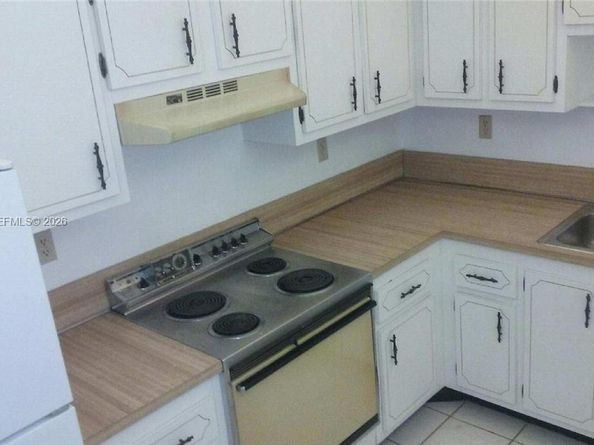 7300 NW 17th St 411, Plantation FL 33313