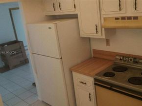 7300 NW 17th St 411, Plantation FL 33313