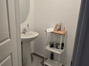 18264 SW 148th Rd 18264, Miami FL 33187