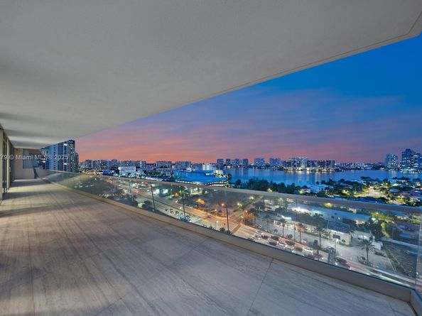 18501 Collins Ave 1401/02, Sunny Isles Beach FL 33160
