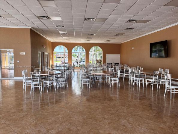 12312 NW 7th Ln, Miami FL 33182