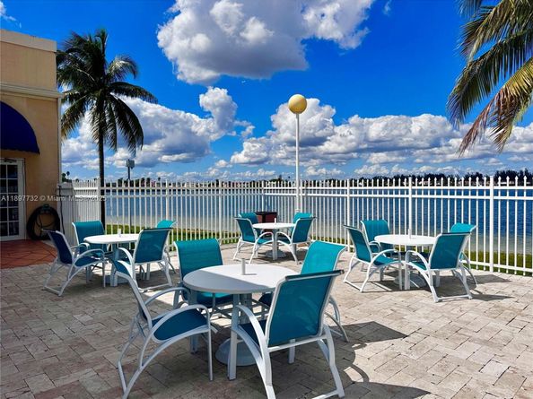 12312 NW 7th Ln, Miami FL 33182