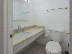 1950 S Ocean Dr 17N, Hallandale Beach FL 33009