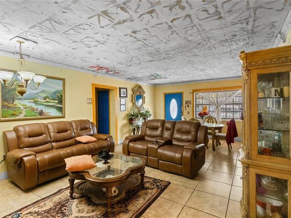 1341 NW 132nd St, Miami FL 33167