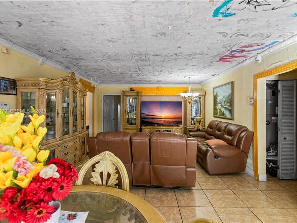 1341 NW 132nd St, Miami FL 33167