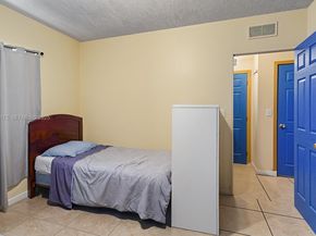 1341 NW 132nd St, Miami FL 33167