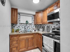 1064 NW 103rd St, Miami FL 33150