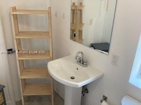 7700 NE 1st Ct, Miami FL 33138