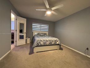 2765 W 54th St, Hialeah FL 33016