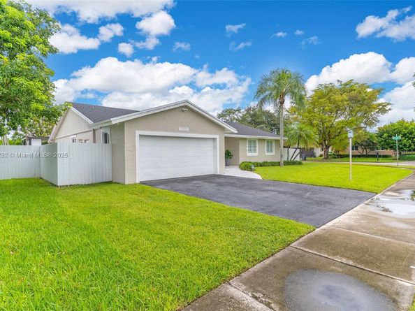 13925 SW 107th Ter, Miami FL 33186