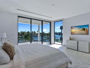 725 Middle River Dr, Fort Lauderdale FL 33304