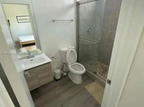 1052 NW 27th St, Miami FL 33127