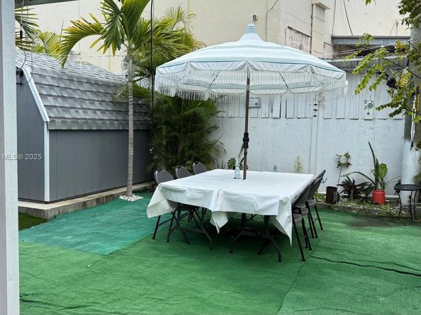 3280 SW 21st St, Miami FL 33145