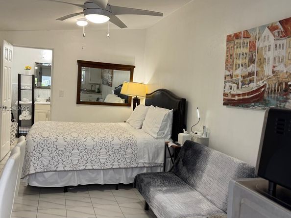 3280 SW 21st St, Miami FL 33145