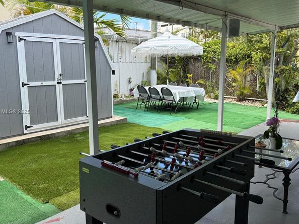 3280 SW 21st St, Miami FL 33145