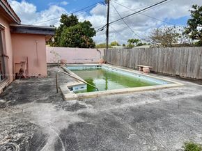 10201 SW 35th St, Miami FL 33165