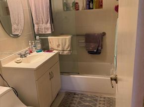 10201 SW 35th St, Miami FL 33165