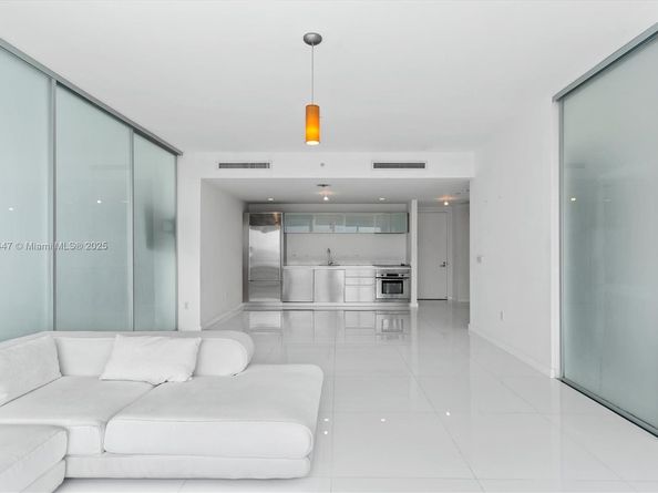 1040 Biscayne Blvd 3106, Miami FL 33132