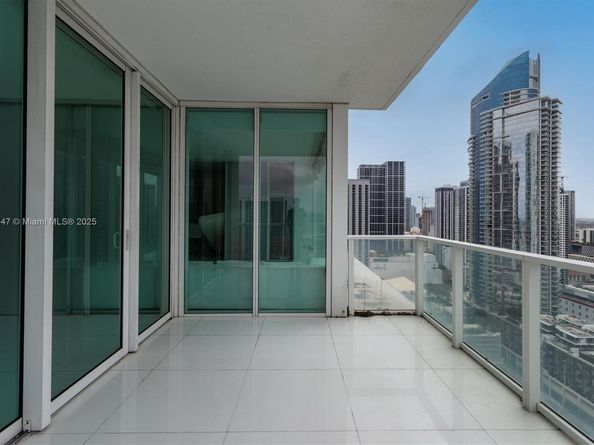 1040 Biscayne Blvd 3106, Miami FL 33132