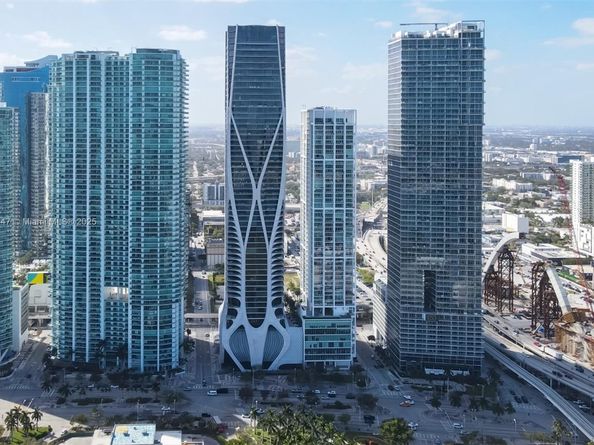1040 Biscayne Blvd 3106, Miami FL 33132