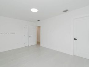 4202 SW 98th Ave, Miami FL 33165