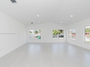 4202 SW 98th Ave, Miami FL 33165