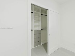 4202 SW 98th Ave, Miami FL 33165