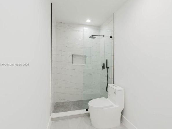 4202 SW 98th Ave, Miami FL 33165