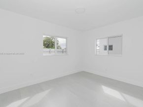 4202 SW 98th Ave, Miami FL 33165