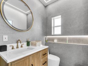 2043 SW 7th St, Miami FL 33135