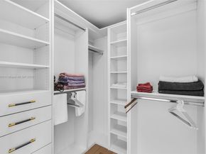 2043 SW 7th St, Miami FL 33135