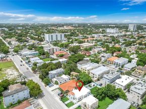 2043 SW 7th St, Miami FL 33135