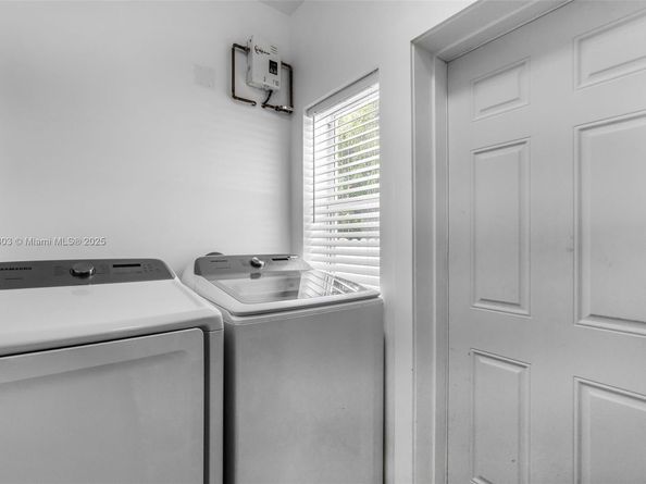 2043 SW 7th St, Miami FL 33135