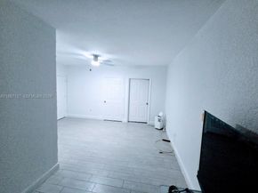 Undisclosed Address #A11957127, North Lauderdale FL 33068