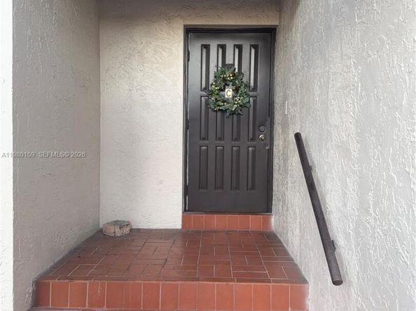 15202 SW 46th Ln C75, Miami FL 33185