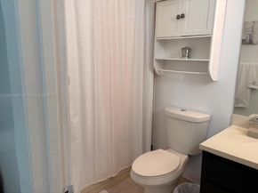 4865 SW 64th Way, Davie FL 33314